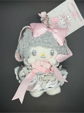 Sanrio Hong Kong exclusive My Sweet Piano with silver and bows outfit keychain
